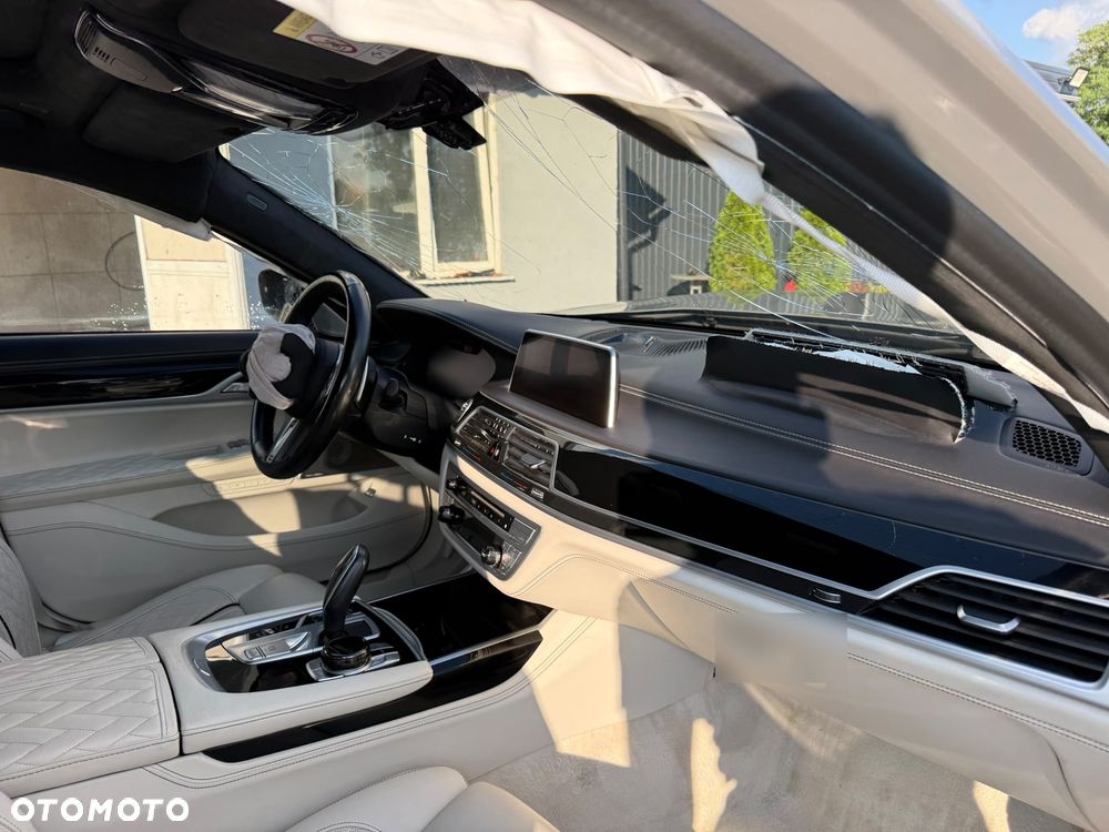 BMW Seria 7 740Ld xDrive - 17