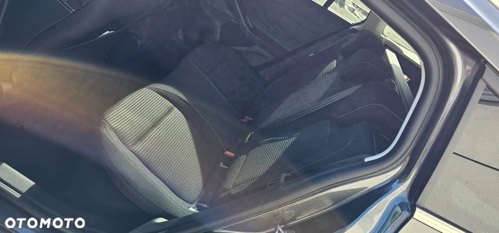 Ford Focus 1.0 EcoBoost mHEV Titanium - 18