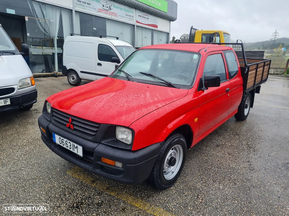 Mitsubishi L200 King Cab / 4 Lugares - 2