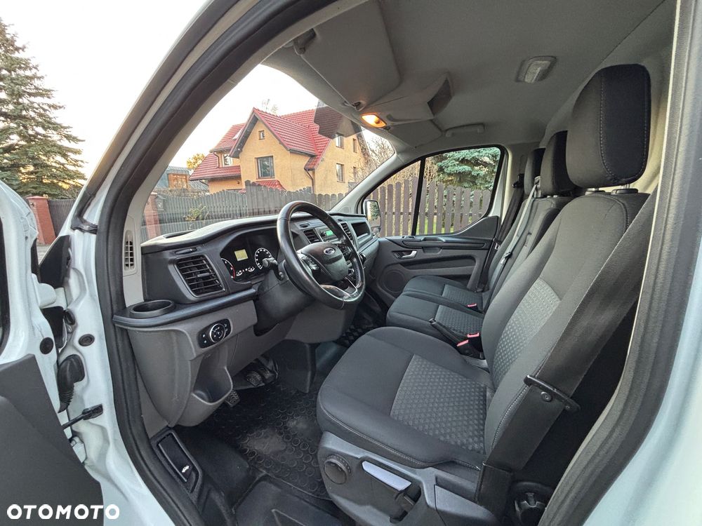 Ford Transit Custom - 13