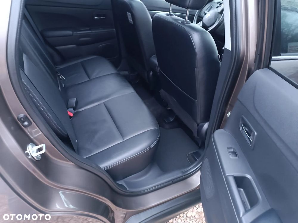 Mitsubishi ASX 1.8 DI-D 2WD Inform - 31