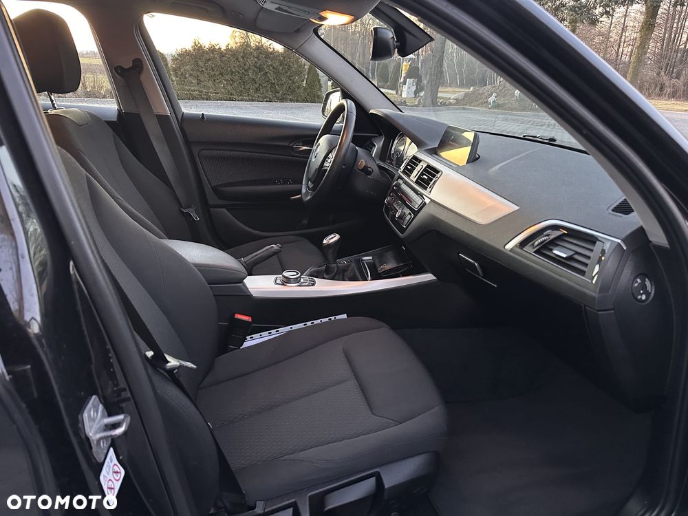 BMW Seria 1 116i - 16