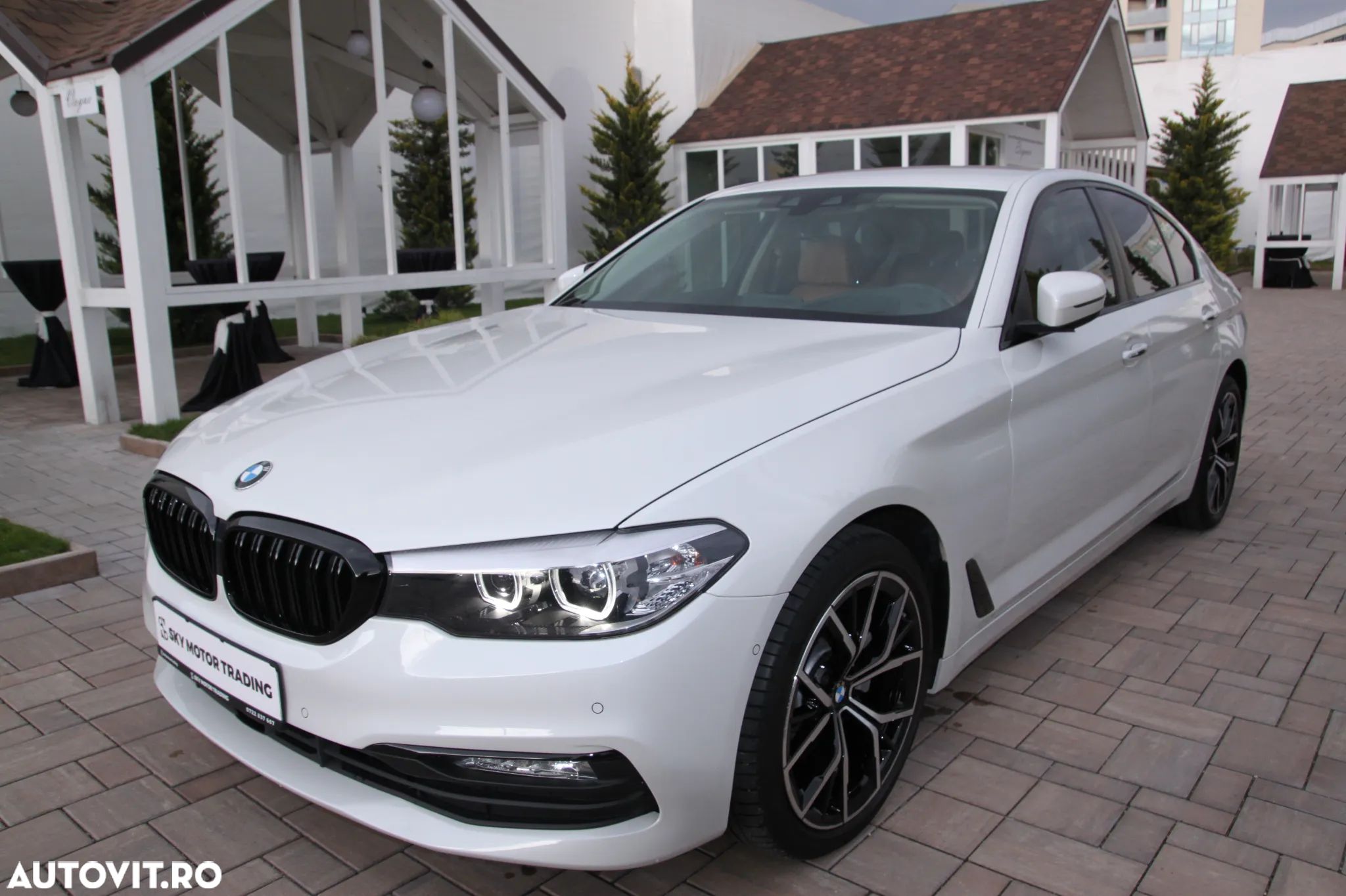 BMW Seria 5 520d AT - 1