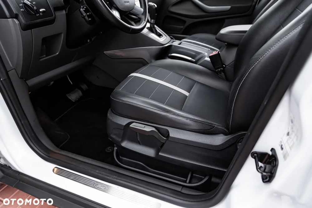 Ford Kuga 2.5 4x4 White Magic - 22