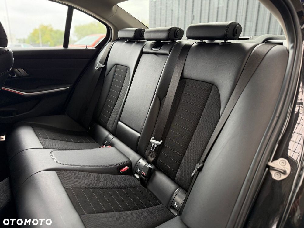 BMW Seria 3 - 11
