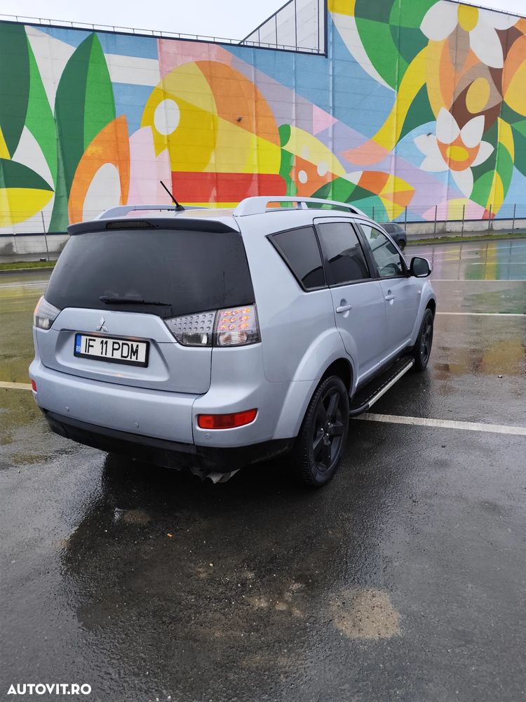 Mitsubishi Outlander 2.0 DI-D Instyle+ - 3