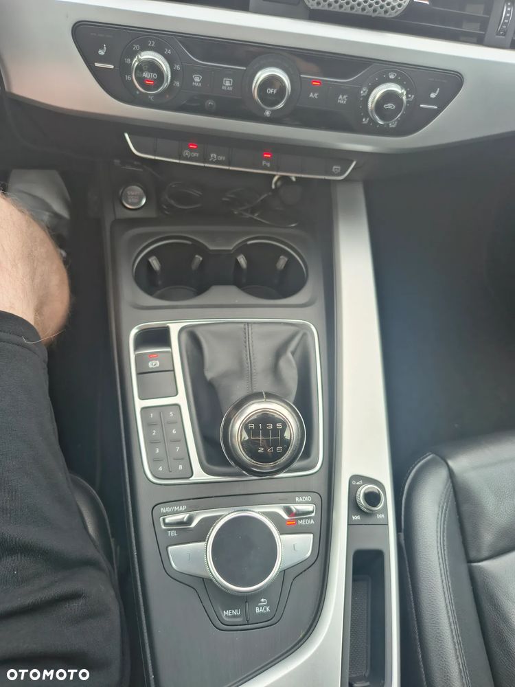 Audi A4 Avant 2.0 TDI - 32