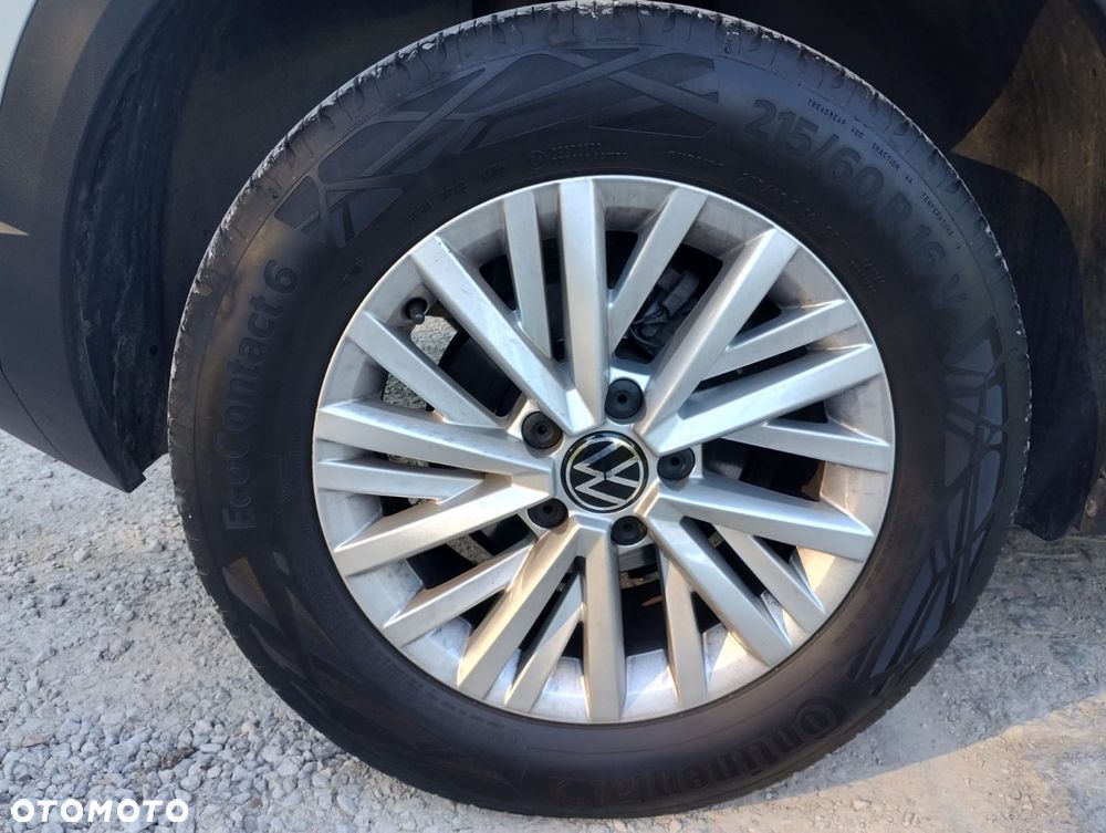 Volkswagen T-Roc 1.5 TSI Life Plus DSG - 23