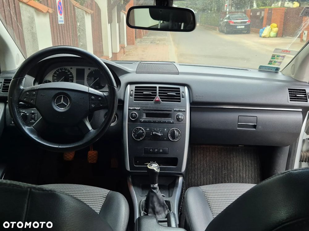 Mercedes-Benz Klasa B 200 CDI - 2