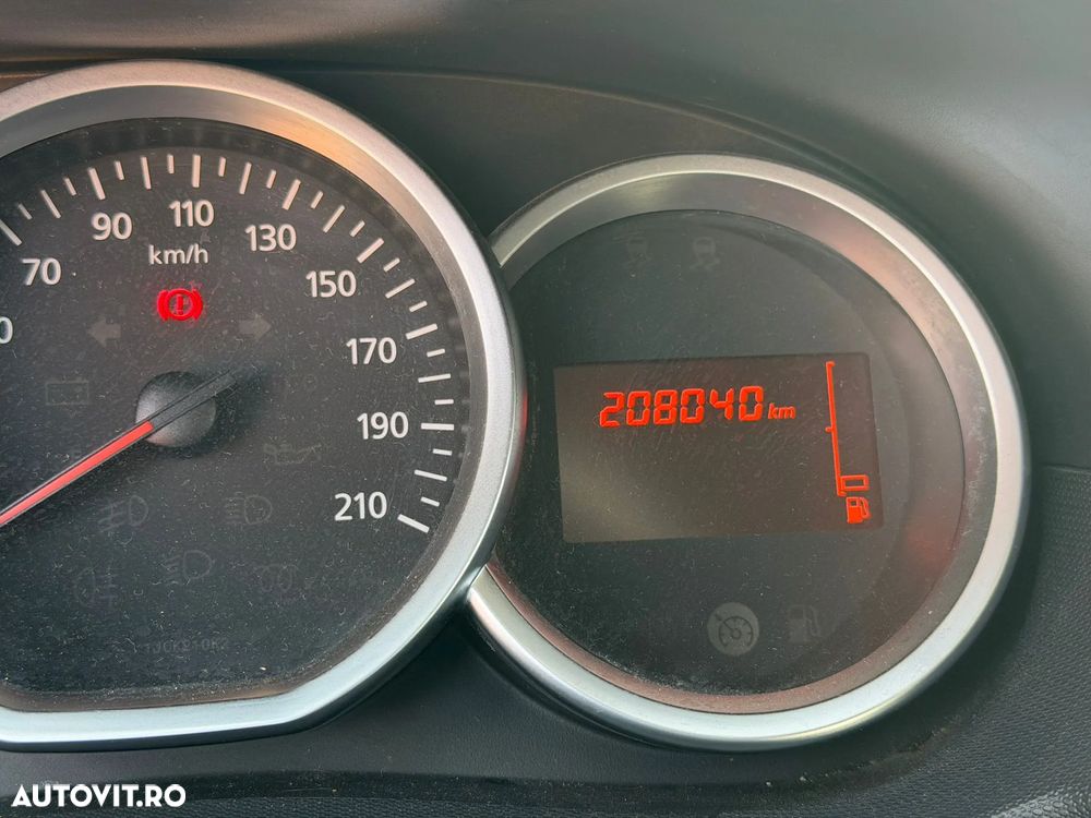 Dacia Duster 1.5 dCi 4WD Prestige jante 16" - 9