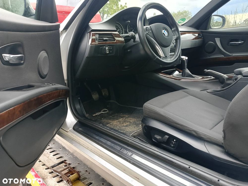 BMW Seria 3 330d xDrive Edition Exclusive - 11