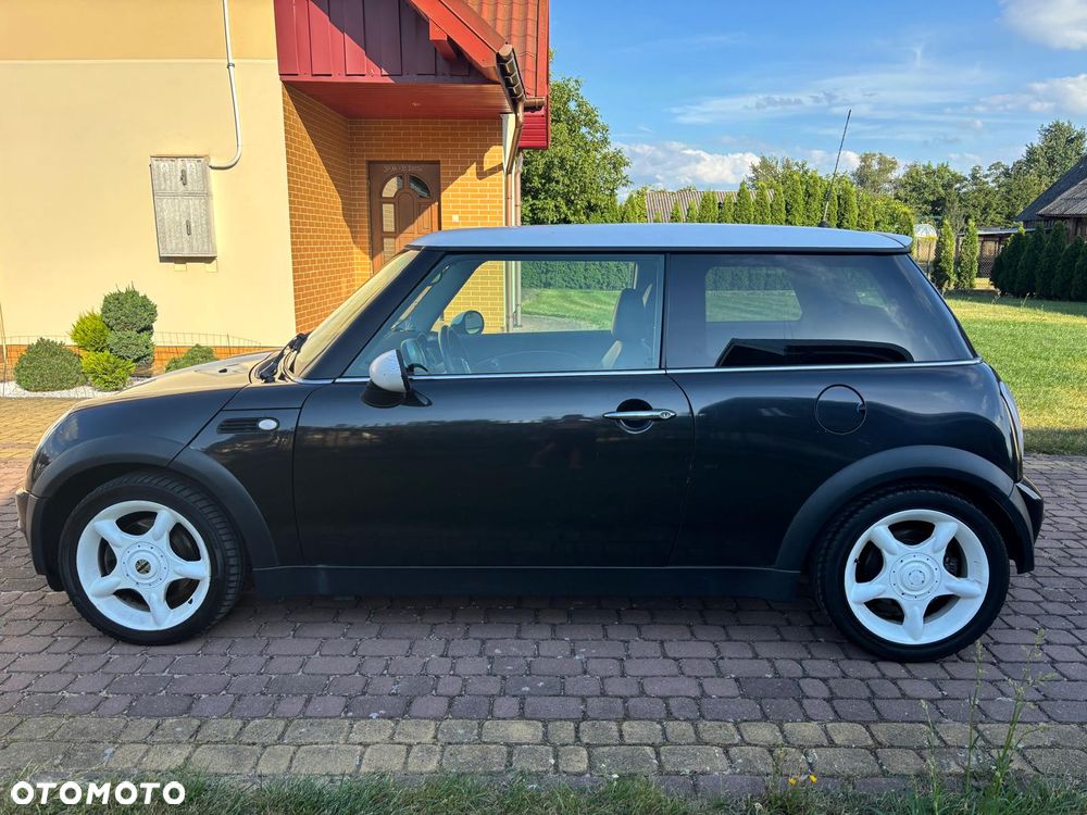 MINI Cooper Standard - 2