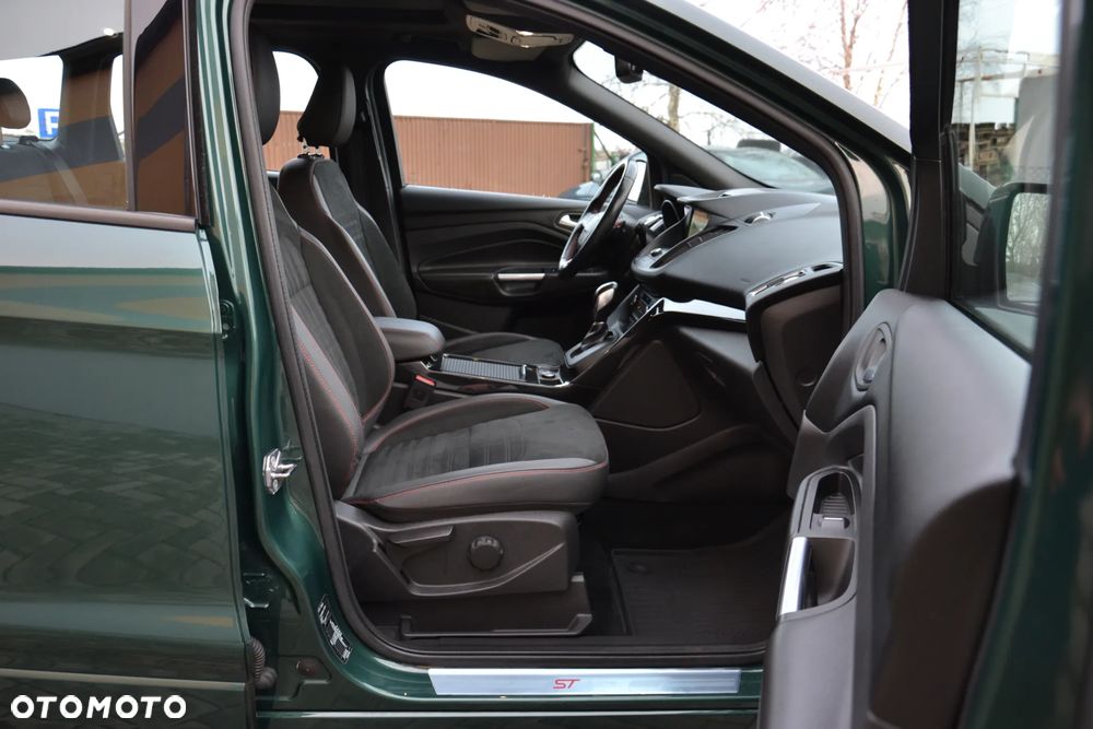 Ford Kuga 1.5 EcoBoost 4x4 ST-Line - 33