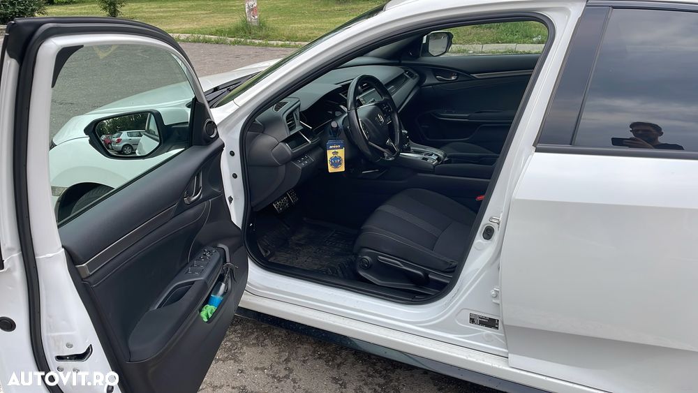 Honda Civic 1.5 VTEC Turbo CVT Sport - 9