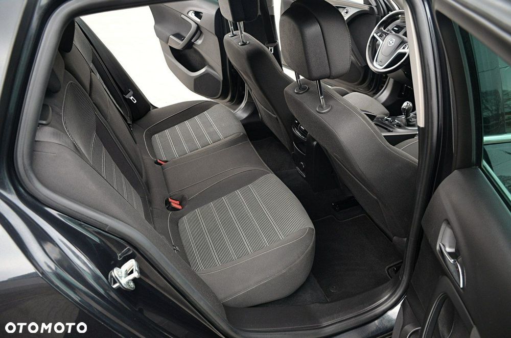 Opel Insignia - 20