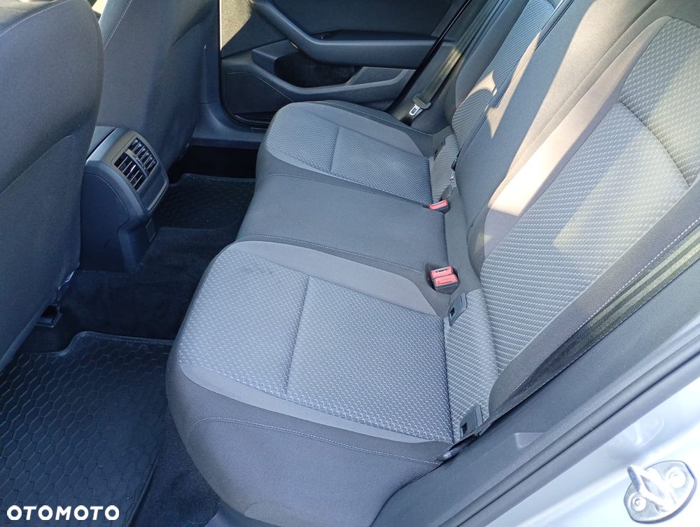 Volkswagen Passat 2.0 TDI EVO Business - 12