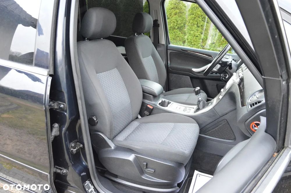 Ford Galaxy 2.0 TDCi Ghia - 36