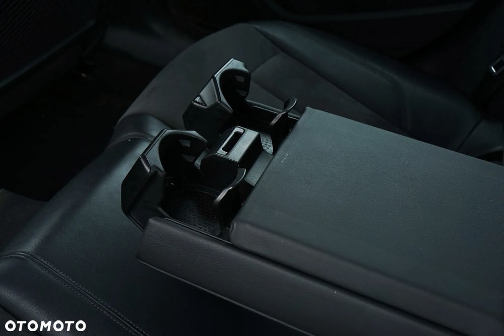 Audi A4 ver-2-0-tdi-quattro-s-tronic - 32