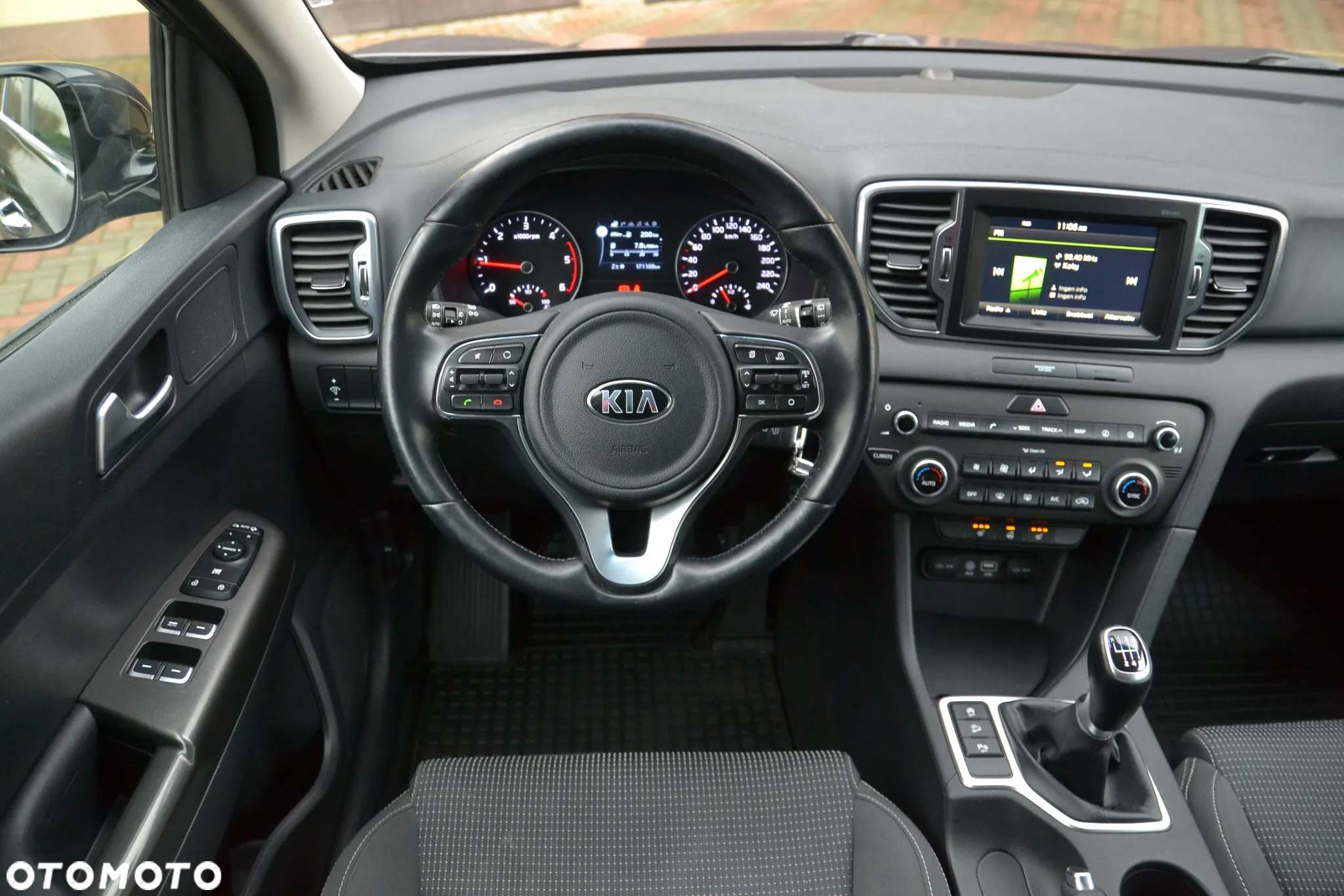Kia Sportage 1.7 CRDI Business Line L 2WD - 11