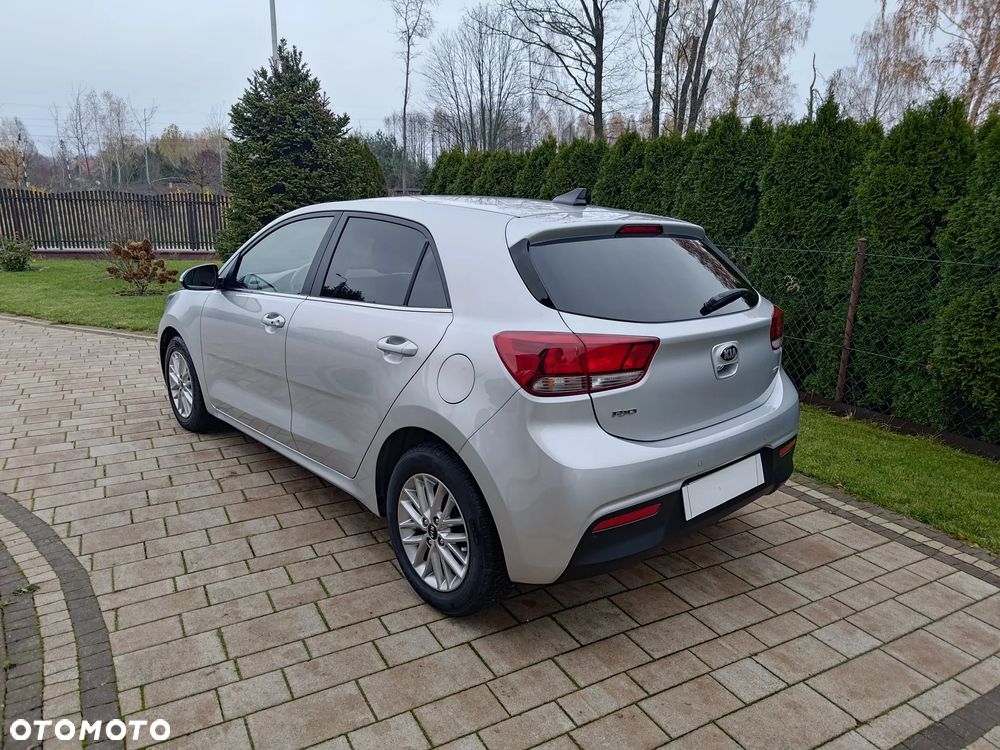 Kia Rio - 3