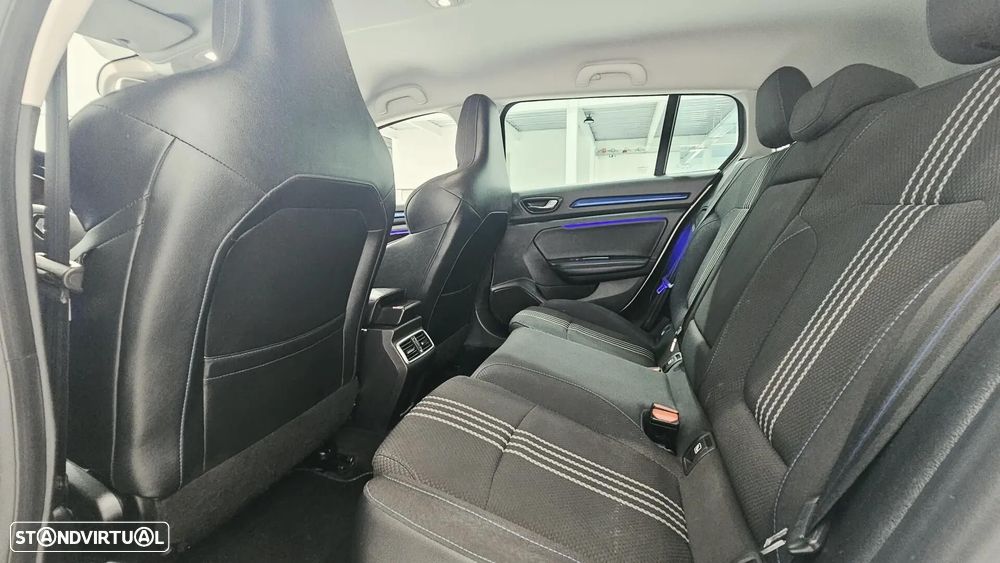 Renault Mégane Sport Tourer 1.5 Blue dCi GT Line J18 - 23