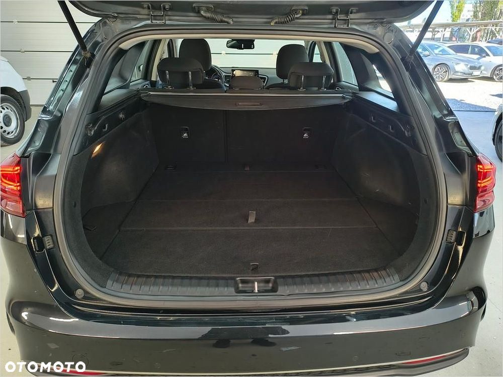 Kia Ceed 1.5 T-GDI M - 13