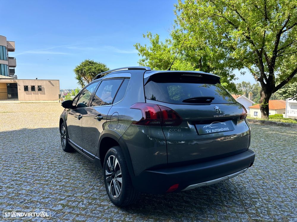 Peugeot 2008 - 5