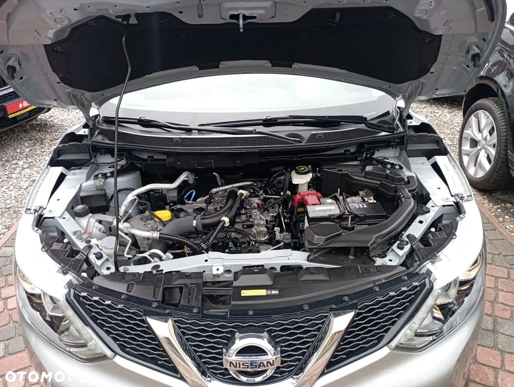 Nissan Qashqai 1.2 DIG-T N-Connecta Xtronic EU6 - 29