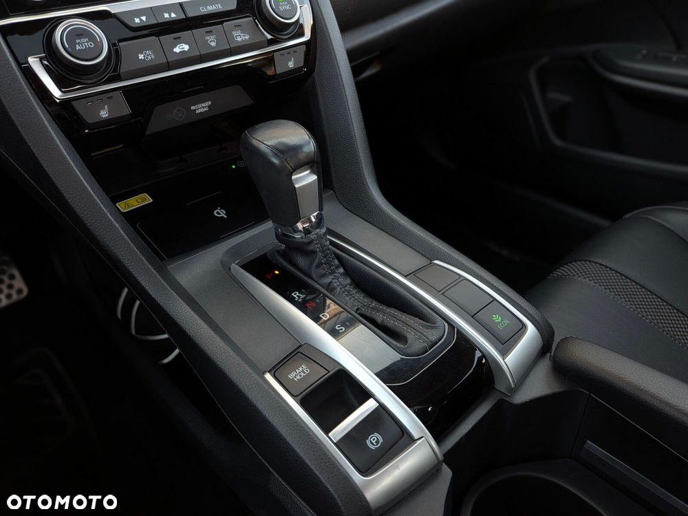 Honda Civic 1.5 T Executive CVT - 29