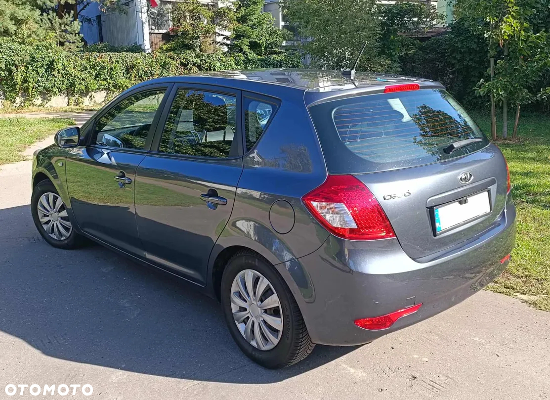 Kia Ceed - 3