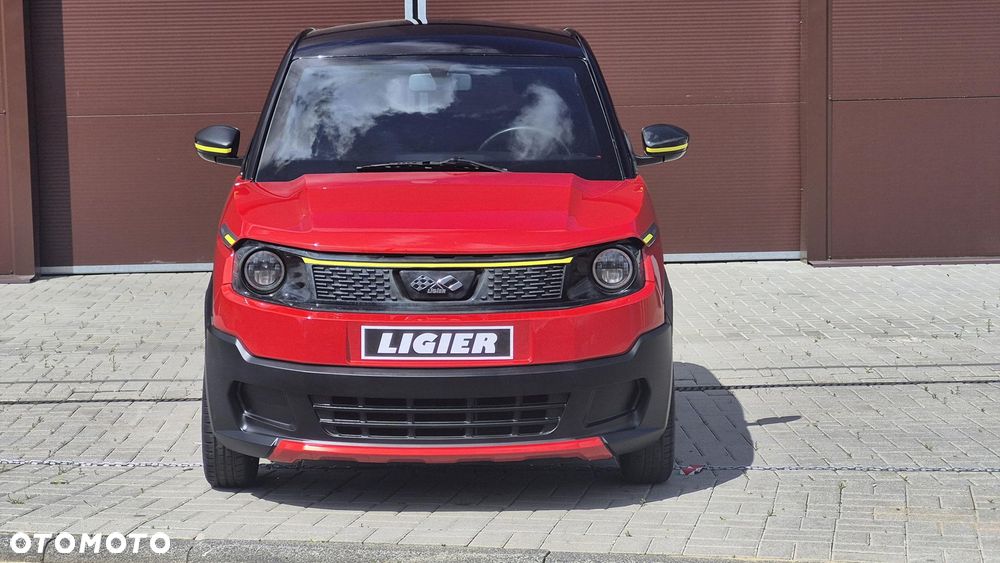 Ligier JS50 - 6