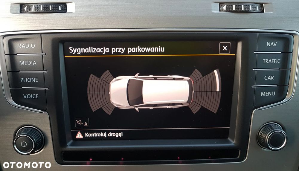 Volkswagen Golf 2.0 TDI (BlueMotion Technology) Highline - 17