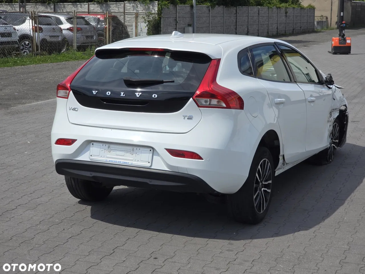 Volvo V40 T2 Geartronic Momentum - 9