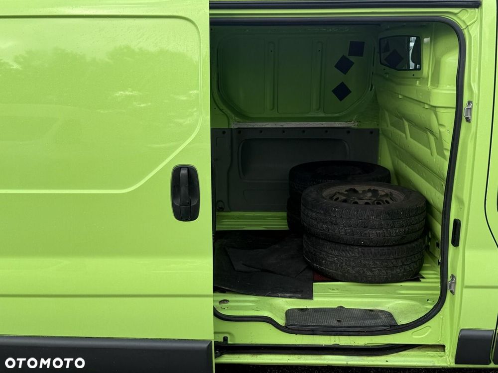 Renault Trafic - 17