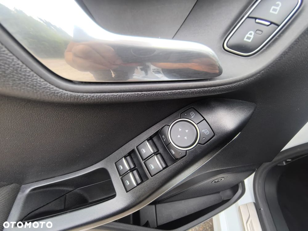 Ford Fiesta 1.0 EcoBoost STart-Stop ST-LINE - 21