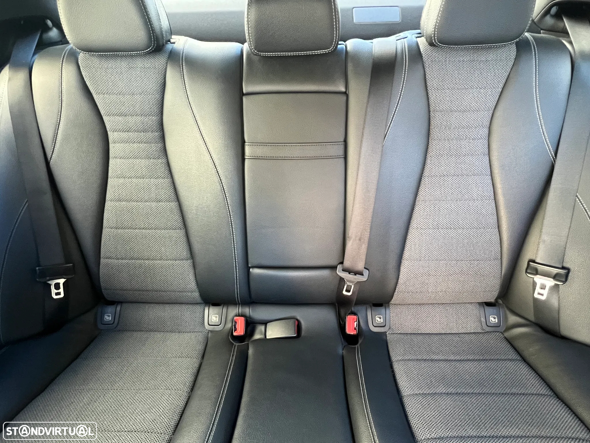 Mercedes-Benz E 220 d Avantgarde+ - 29