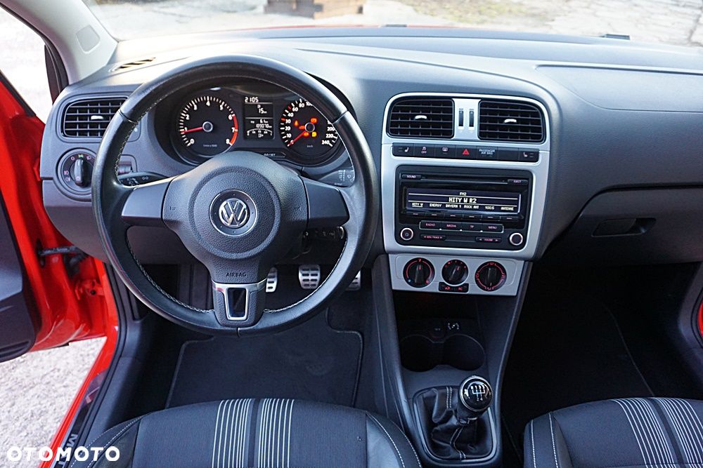 Volkswagen Polo 1.2 MATCH - 26