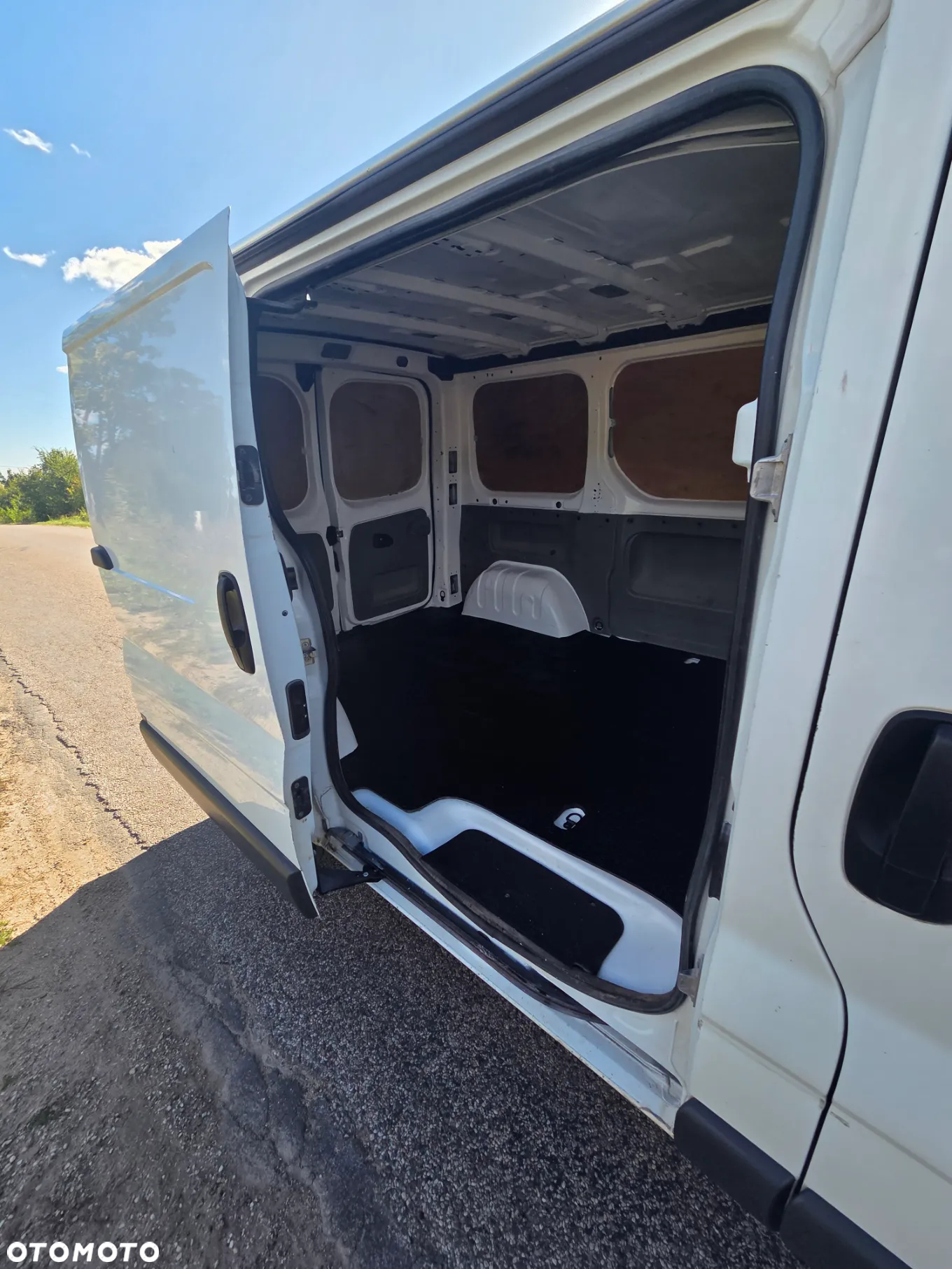 Renault Trafic - 9