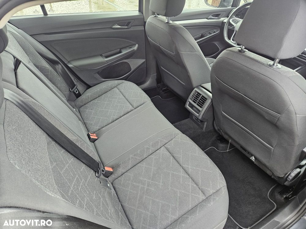 Volkswagen Golf - 15