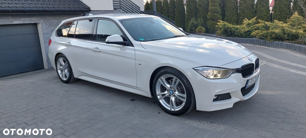 BMW Seria 3 325d Sport-Aut - 30