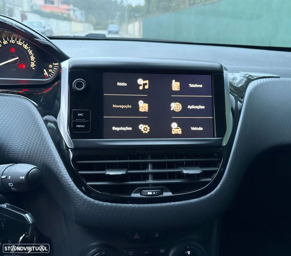 Peugeot 2008 1.2 PureTech Style - 16