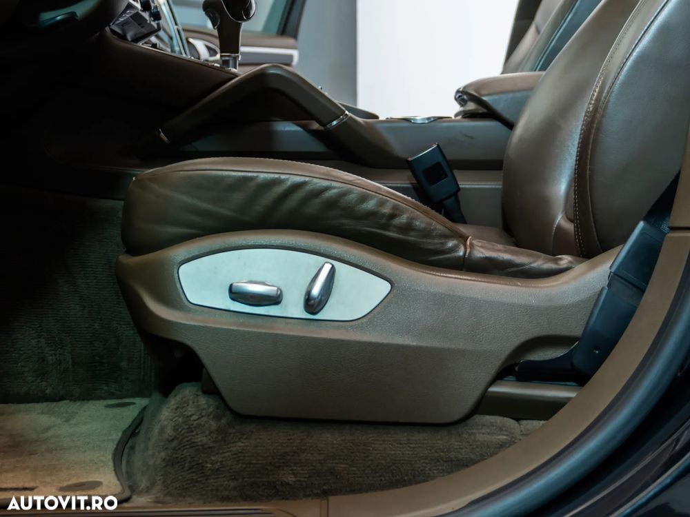 Porsche Cayenne Tiptronic S - 22