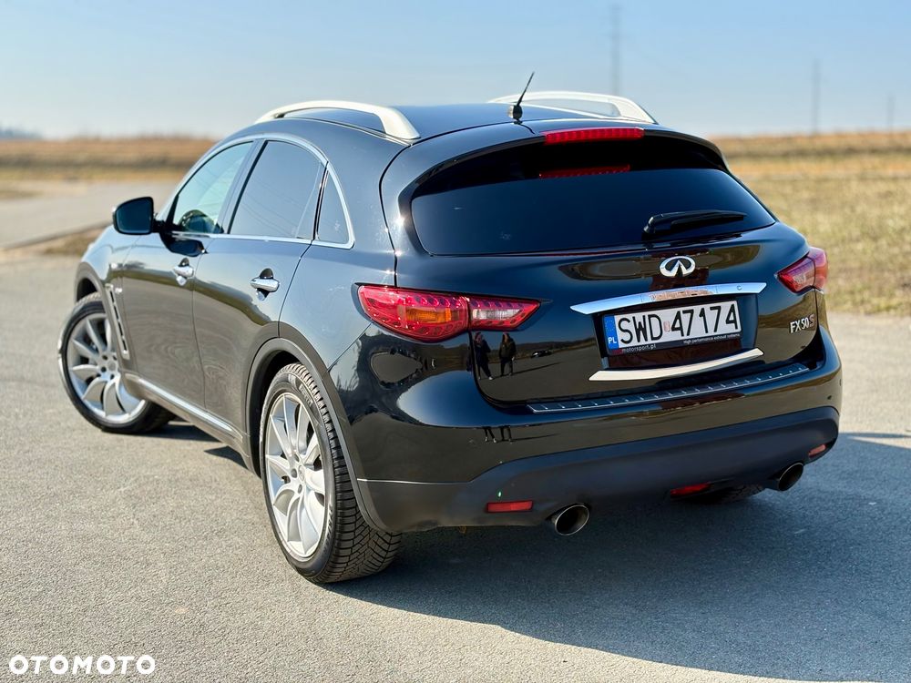 Infiniti QX70 5.0 S Premium - 8