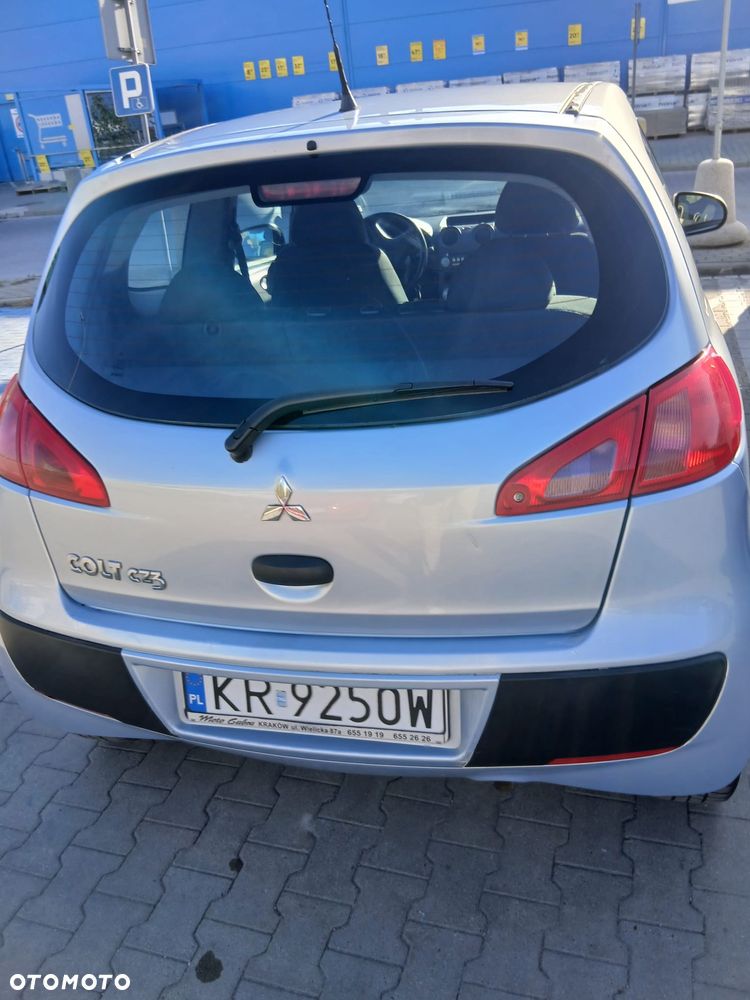 Mitsubishi Colt - 4