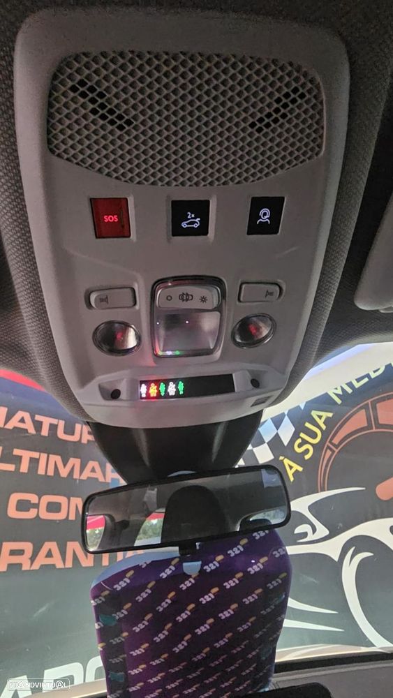 Jeep Avenger 1.2 GSE T3 Altitude - 17