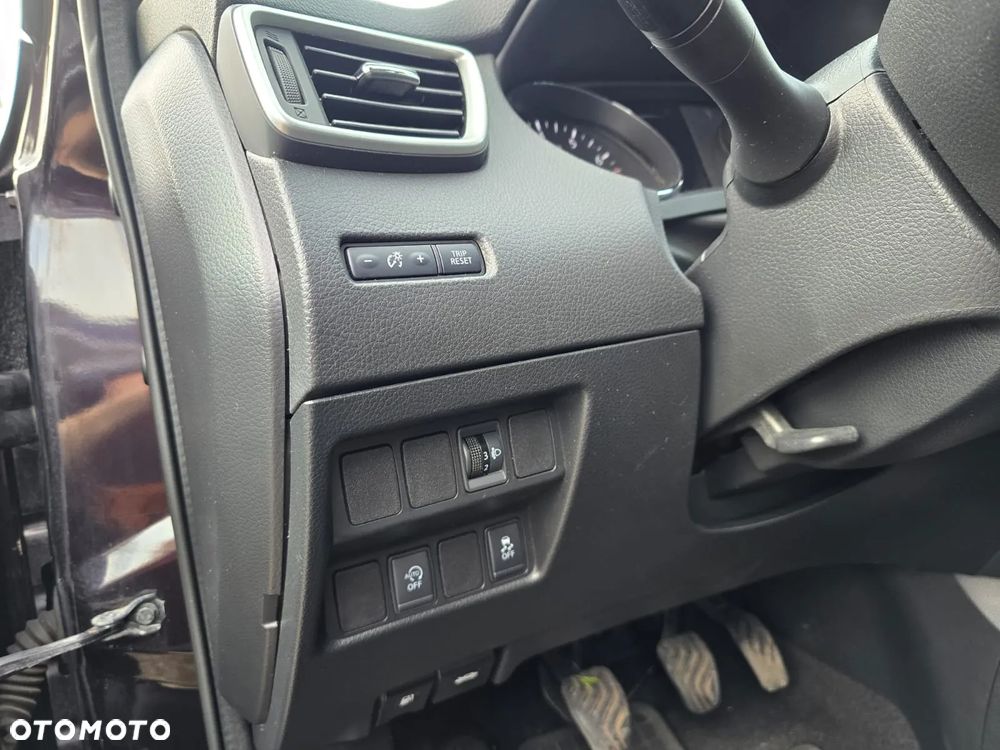 Nissan Qashqai 1.2 DIG-T Acenta - 24