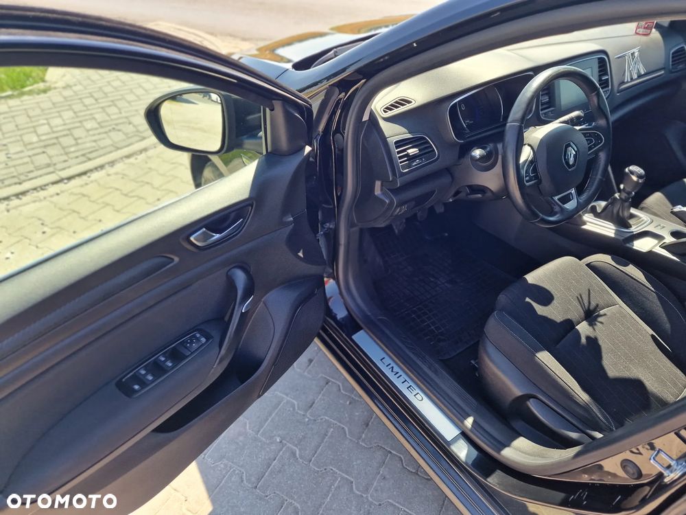 Renault Megane 1.6 SCe Limited 2018 - 17