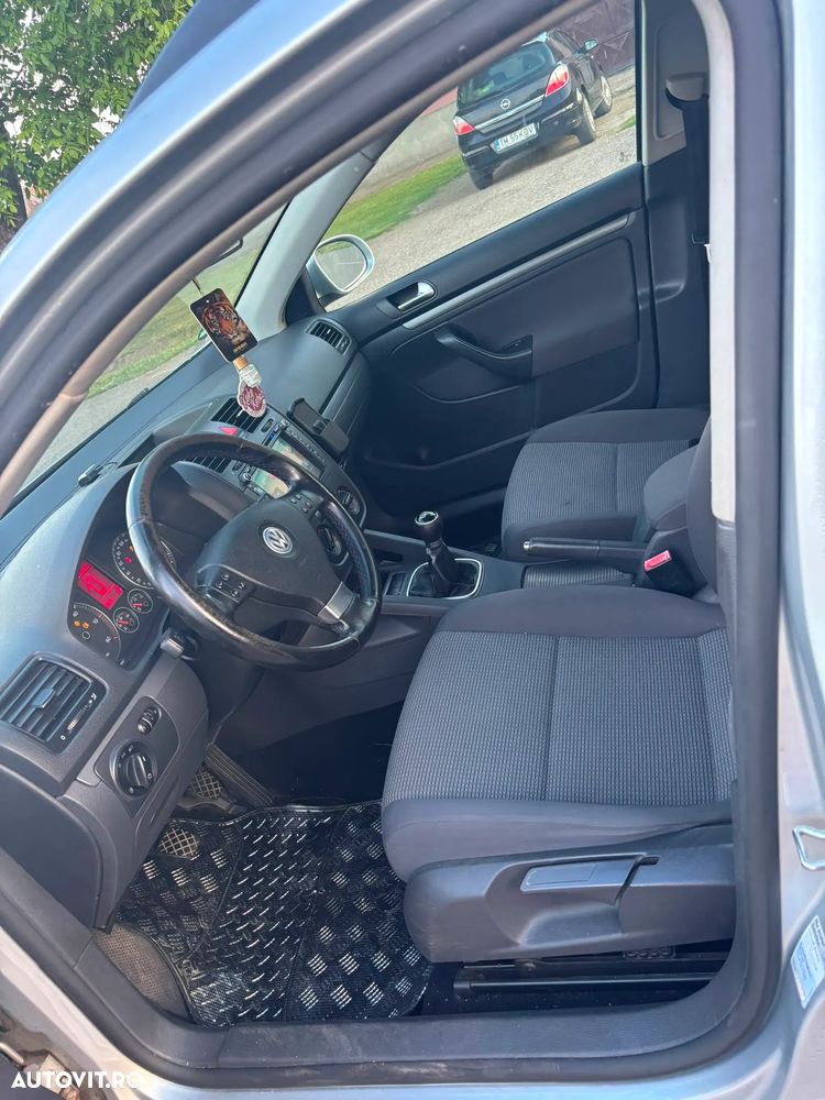 Volkswagen Golf 1.9 TDI DPF Comfortline BlueMotion - 5