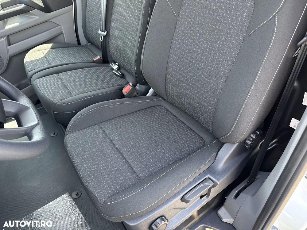 Ford TRANSIT CUSTOM - 13
