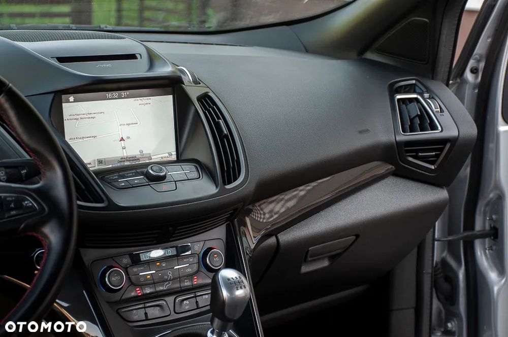 Ford Kuga 1.5 EcoBoost FWD ST-Line ASS MMT6 - 15